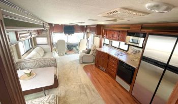 
										2004 Fleetwood Southwind full									