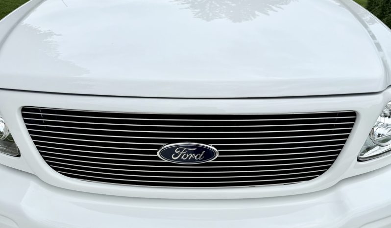 
								2000 Ford F-150 SVT Lightning full									