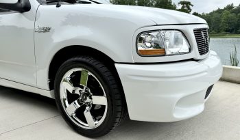 
										2000 Ford F-150 SVT Lightning full									