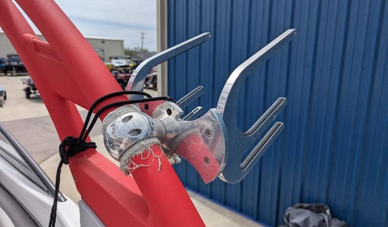 
								2020 Yamaha Marine 242X full									