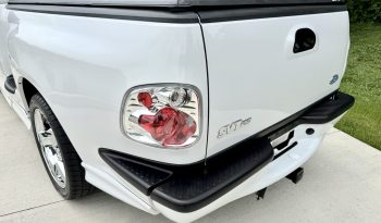 
										2000 Ford F-150 SVT Lightning full									