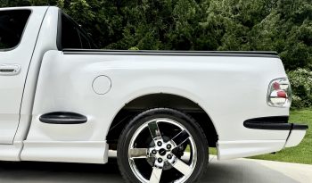 
										2000 Ford F-150 SVT Lightning full									