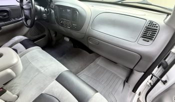 
										2000 Ford F-150 SVT Lightning full									