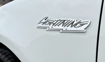 
										2000 Ford F-150 SVT Lightning full									