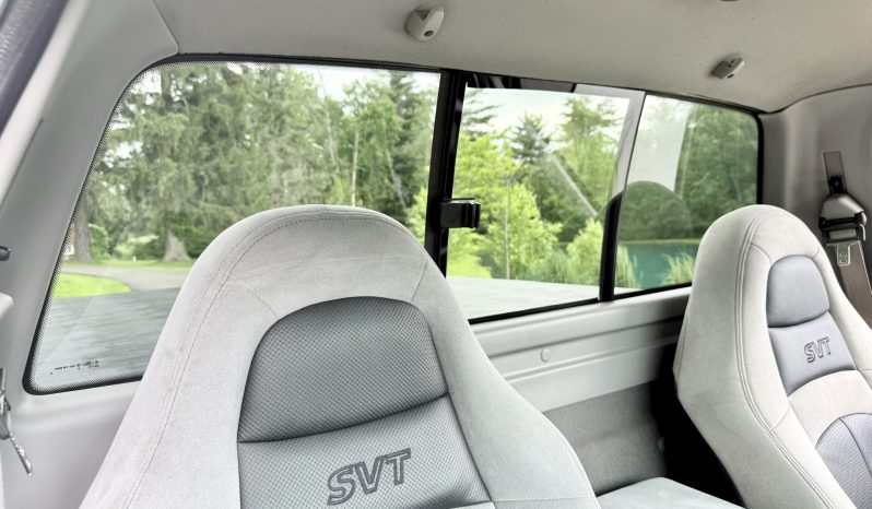 
								2000 Ford F-150 SVT Lightning full									