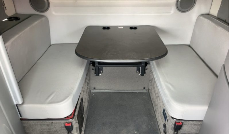 
								2019 Volvo VNL T/A full									