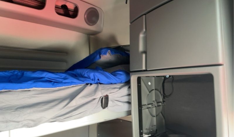 
								2019 Volvo VNL T/A full									