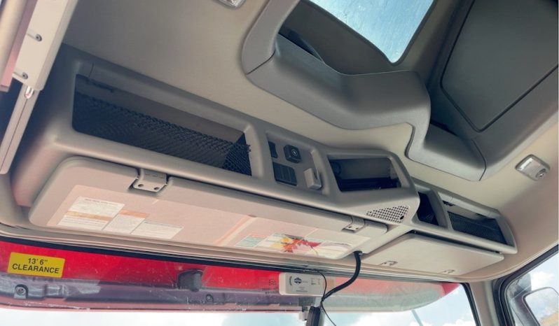 
								2019 Volvo VNL T/A full									
