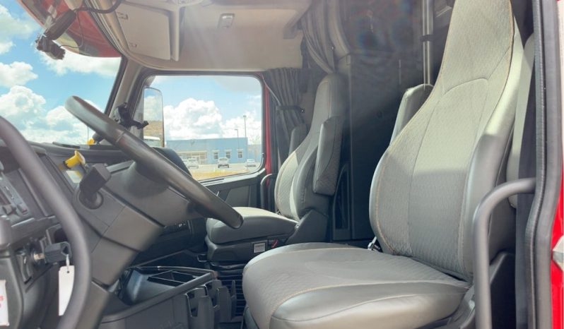 
								2019 Volvo VNL T/A full									