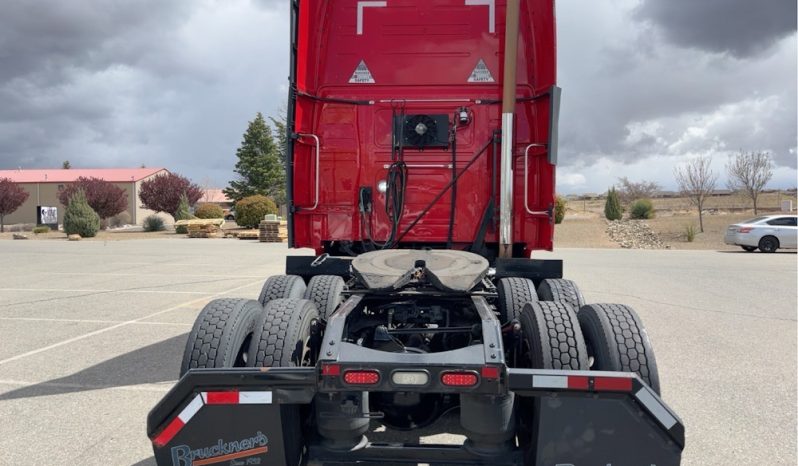 
								2019 Volvo VNL T/A full									