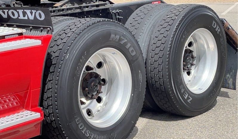 
								2019 Volvo VNL T/A full									