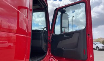 
										2019 Volvo VNL T/A full									
